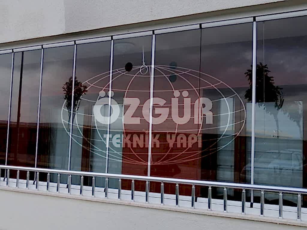 cam-balkon yaptirirken-dikkat-edilmesi-gerekenler